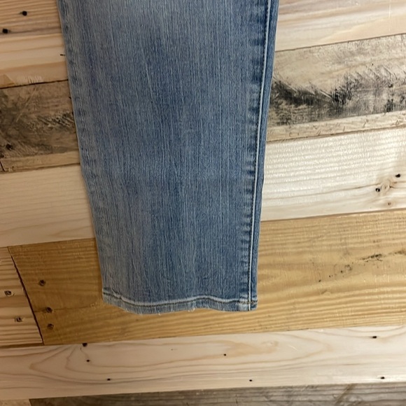 American Eagle size 26x28 extreme flex 4 slim straight light wash stretchy jeans - Picture 4 of 13